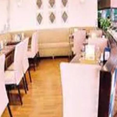 Diamond 1 Hotel Доха Екстериор снимка