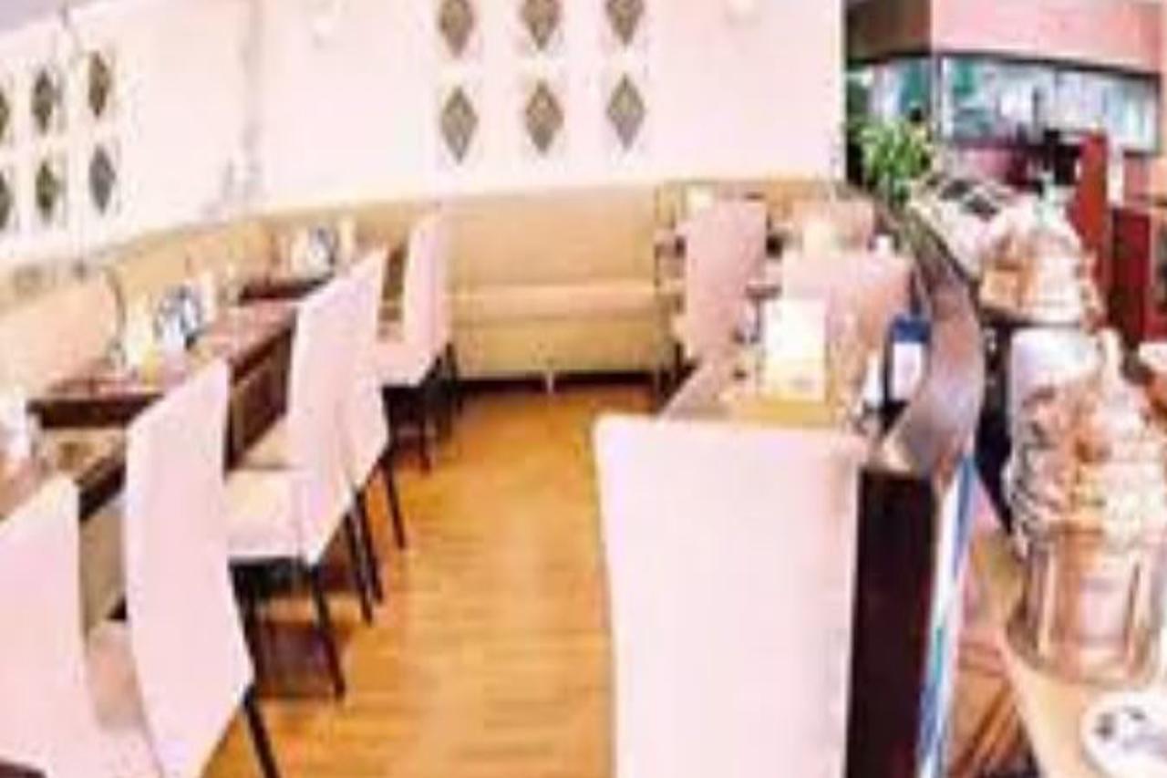 Diamond 1 Hotel Доха Екстериор снимка