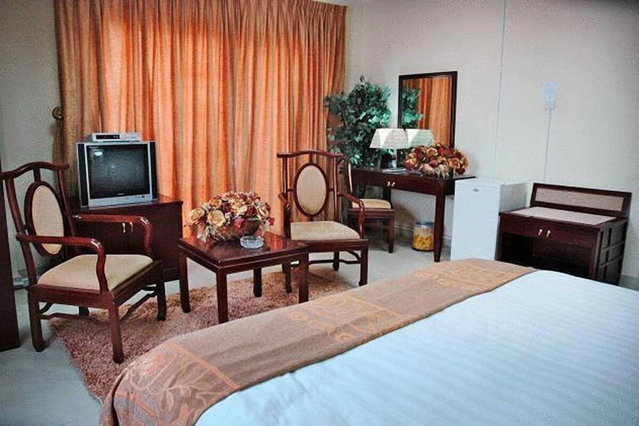 Diamond 1 Hotel Доха Екстериор снимка